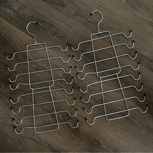 Set of 2 Extended Clothes Hangers